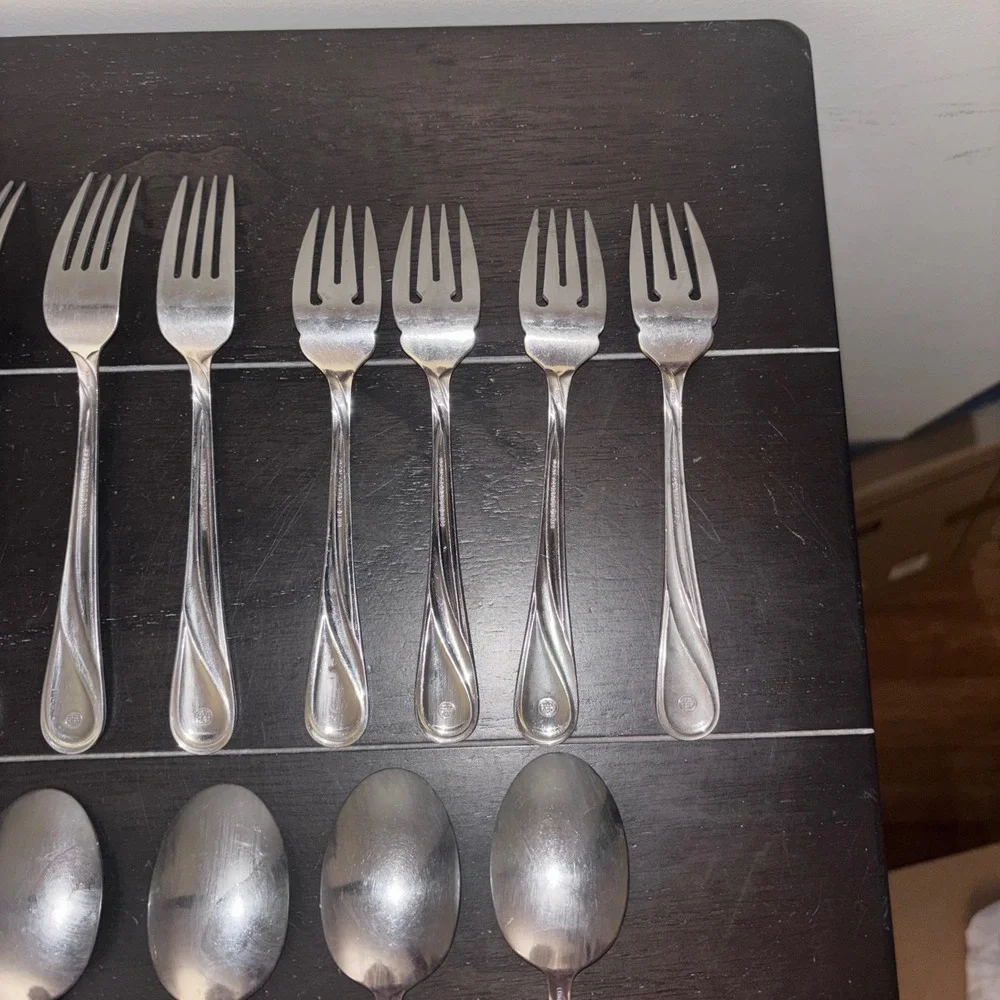 Glennbrook (Stainless) Pfaltzgraff  6 Place Spoons 4 Salad Forks 6 Dinner Forks‎